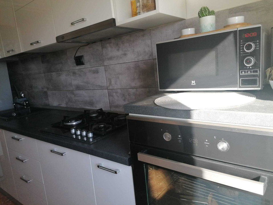 Apartament 3 Camere Decomandat | Zona CET 