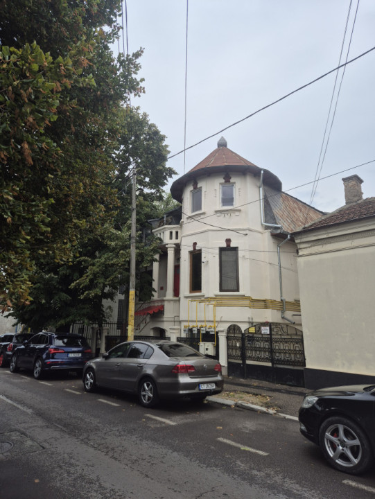 5 CAMERE | TERASA GENEROASA | CENTRU | SPITALUL JUDETEAN