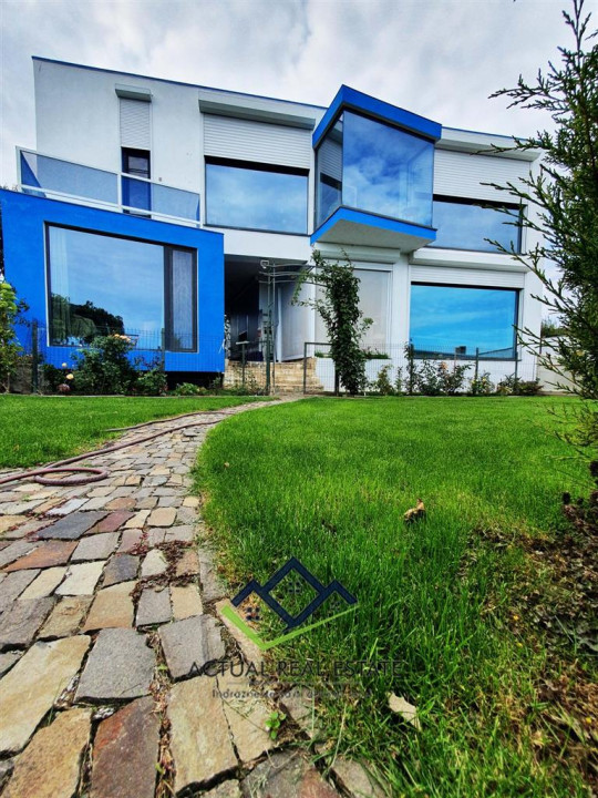 Ovidiu |  VILA P+1 |  PRIMA LINIE LA LAC