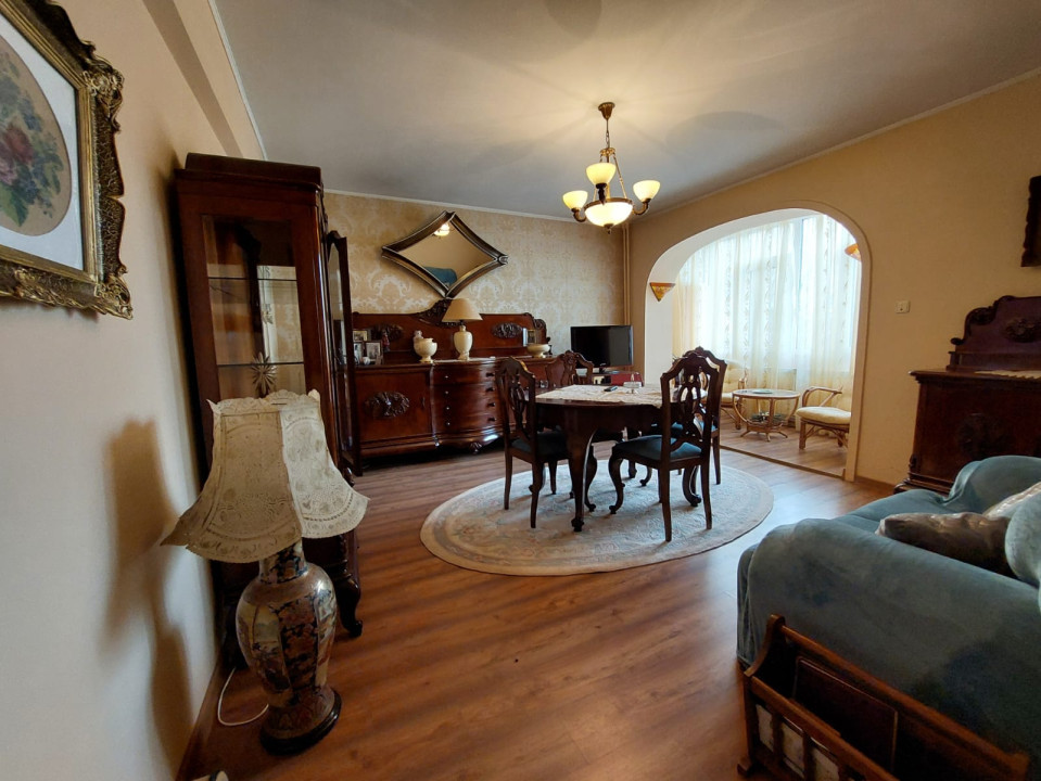 3 CAMERE  |  CENTRU  |  PLAJA NEVERSEA