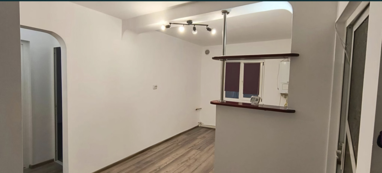 DECOMANDAT | RENOVAT | LIBER | PARTER