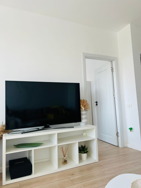APARTAMENT MAMAIA NORD | SUPRAFATA CONSTRUITA 60 MP| MOBILAT |