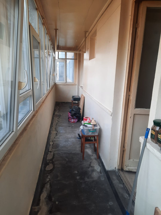 Apartament cu 2 Camere, Oportunitate de Renovare, Ideal pentru Investiție