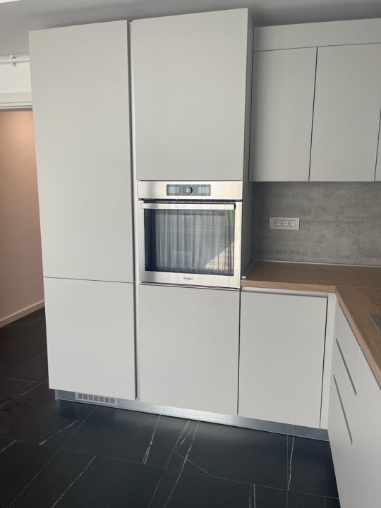 4 CAMERE | 250 MP | MAMAIA