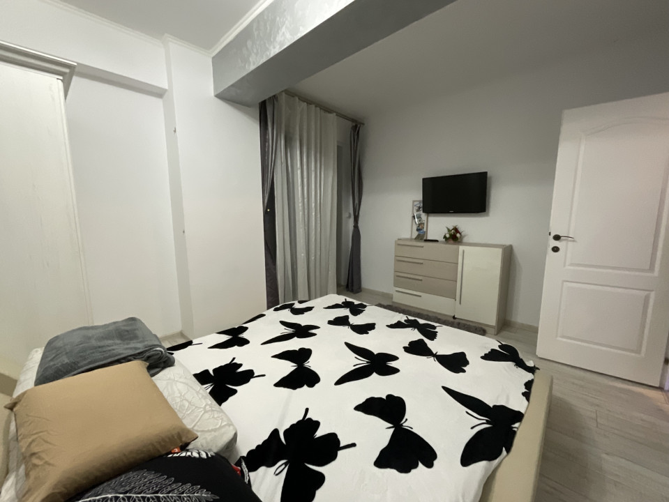 Constanța ,Tomis Plus apartament 3 camere decomandat