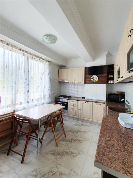 Mamaia. Central. Solid House Residence. 3 camere.