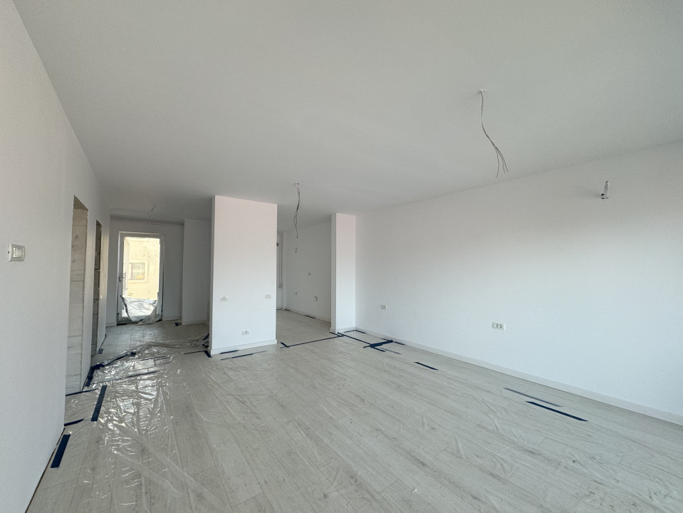 2 CAMERE | DACIA | LOC PARCARE INCLUS | MOBILAT COMPLET